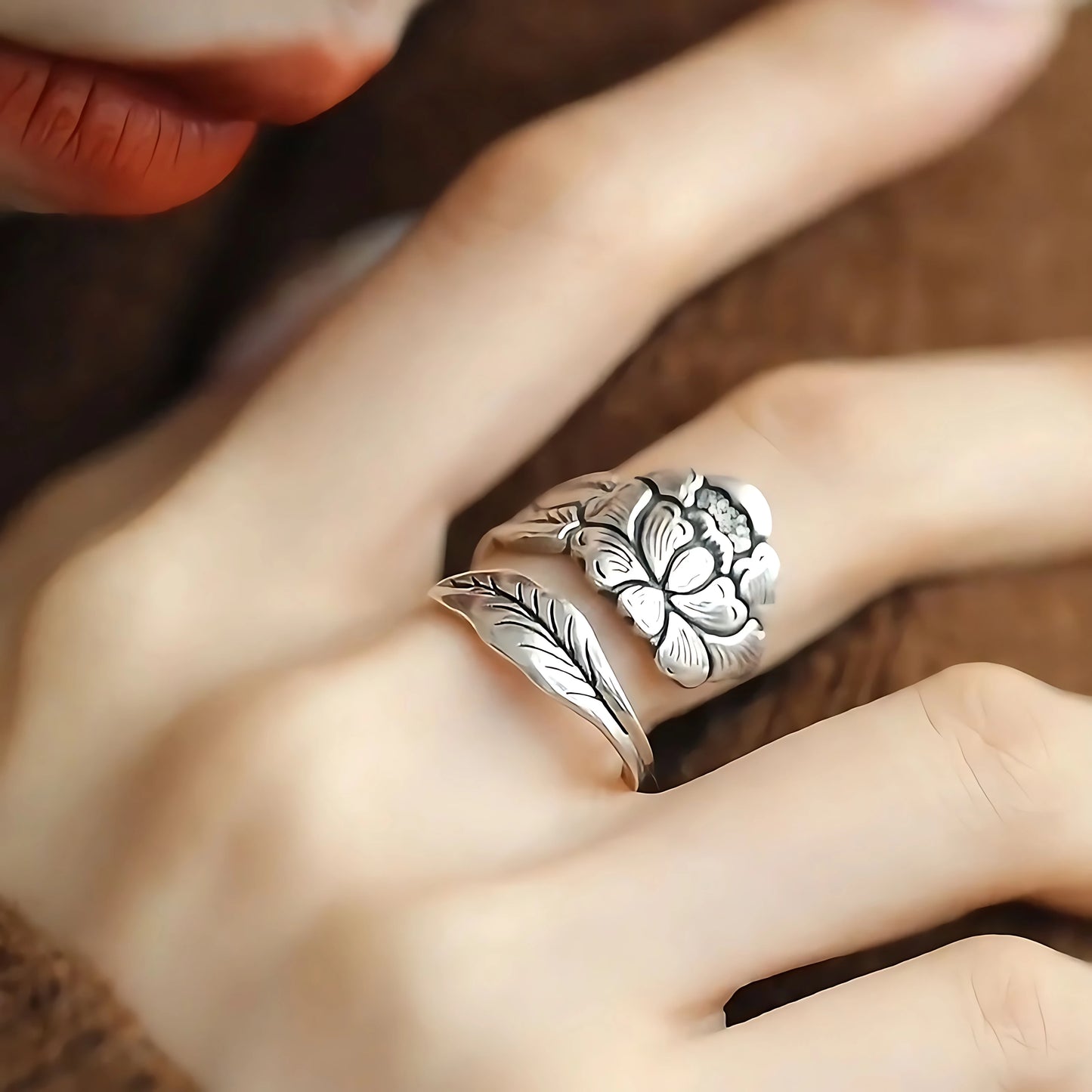 VENTFILLE Women's 925 Sterling Silver Flower Ring — Hollow Retro Fine Jewelry Gift