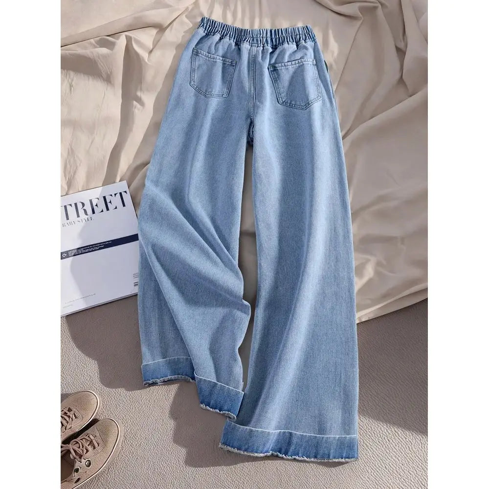 Heart Embroidered Wide-Leg Jeans — Elastic-Waist Slant-Pocket Casual Denim — detail view