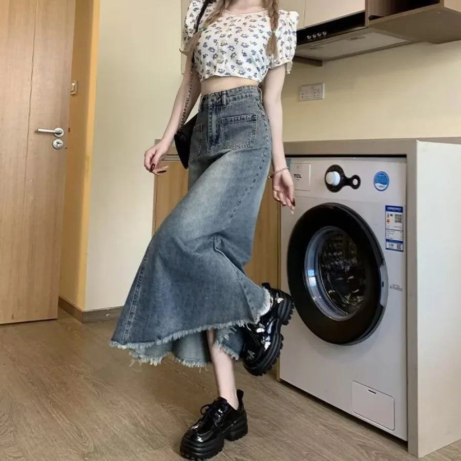 French Retro Denim Bust Skirt — High-Waist Midi with Faux-Fur Trim — fabric close-up