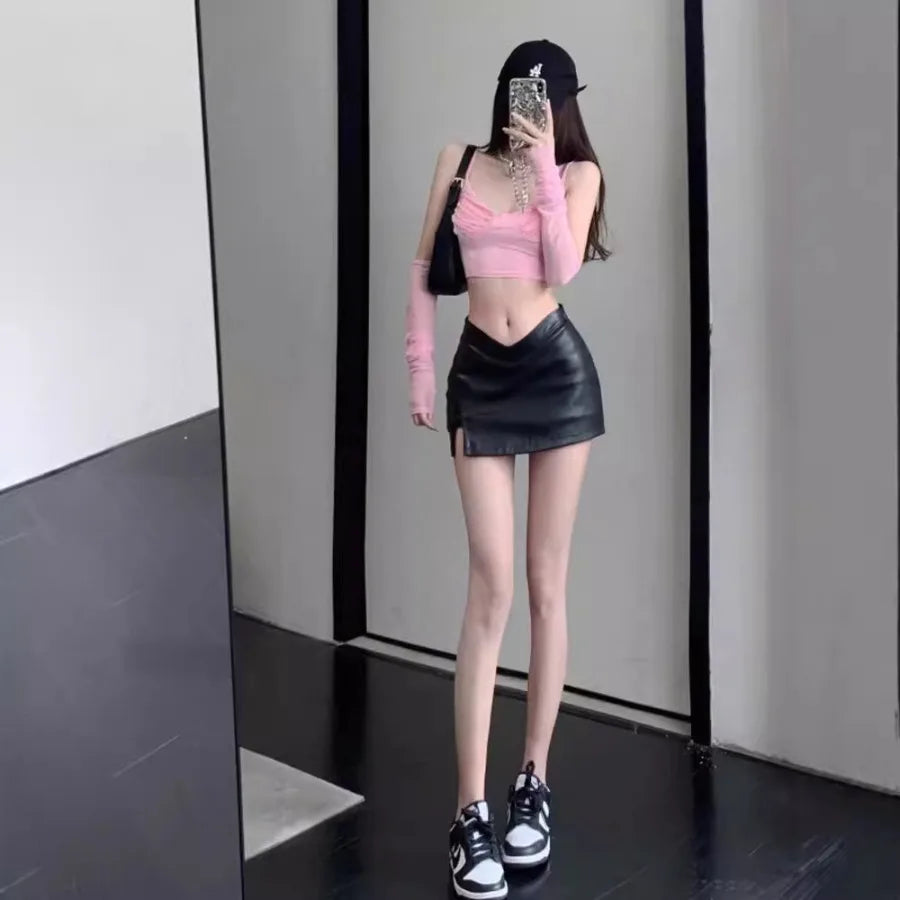 【HOT】Black PU leather skirt women's autumn V-shaped low-waisted hot girl small leather skirt hip split short skirt — view 1 of product