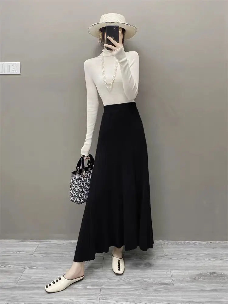 Women's medium and long-length cashmere half skirt, high-waisted, autumn and winter pleated skirt, warm A-line knitted skirt.