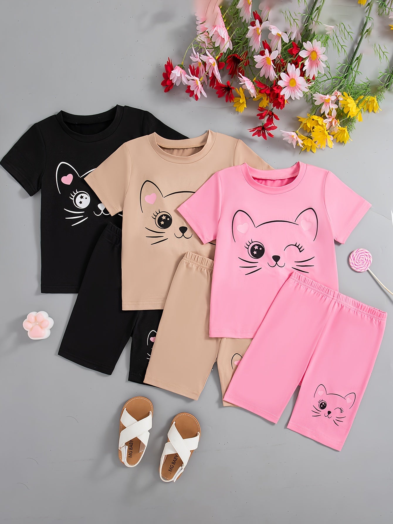 3 Sets Girls’ Cartoon Cat Print Summer Outfit – Solid Color Round Neck T-Shirts & Shorts