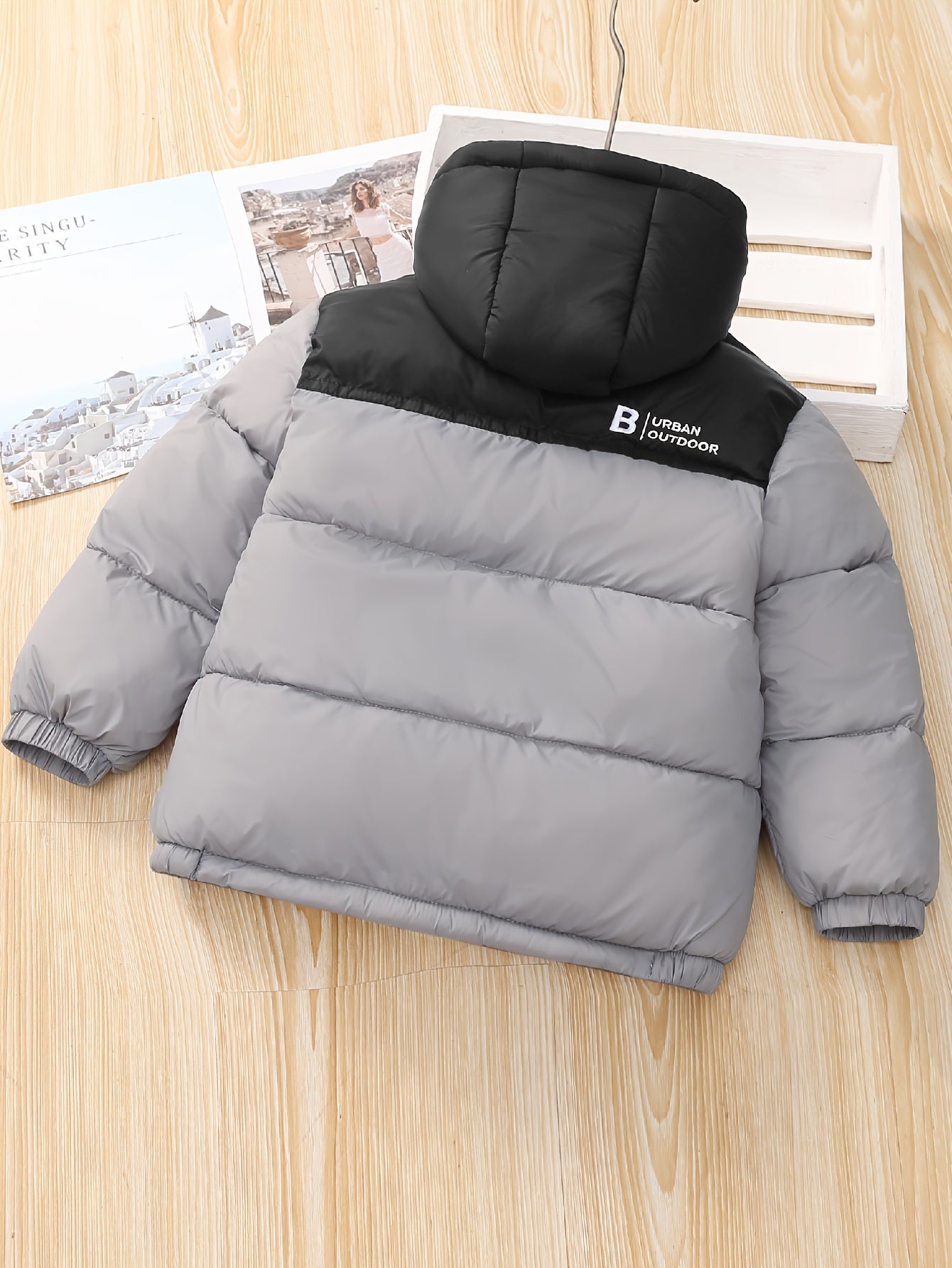 Unisex Kids Casual Hooded Puffer Jacket Solid Color with Pockets - Loose Fit Polyester Fiber Filled Warm Snow Coat for Boys and Girls, Non-Stretch Woven Fabric