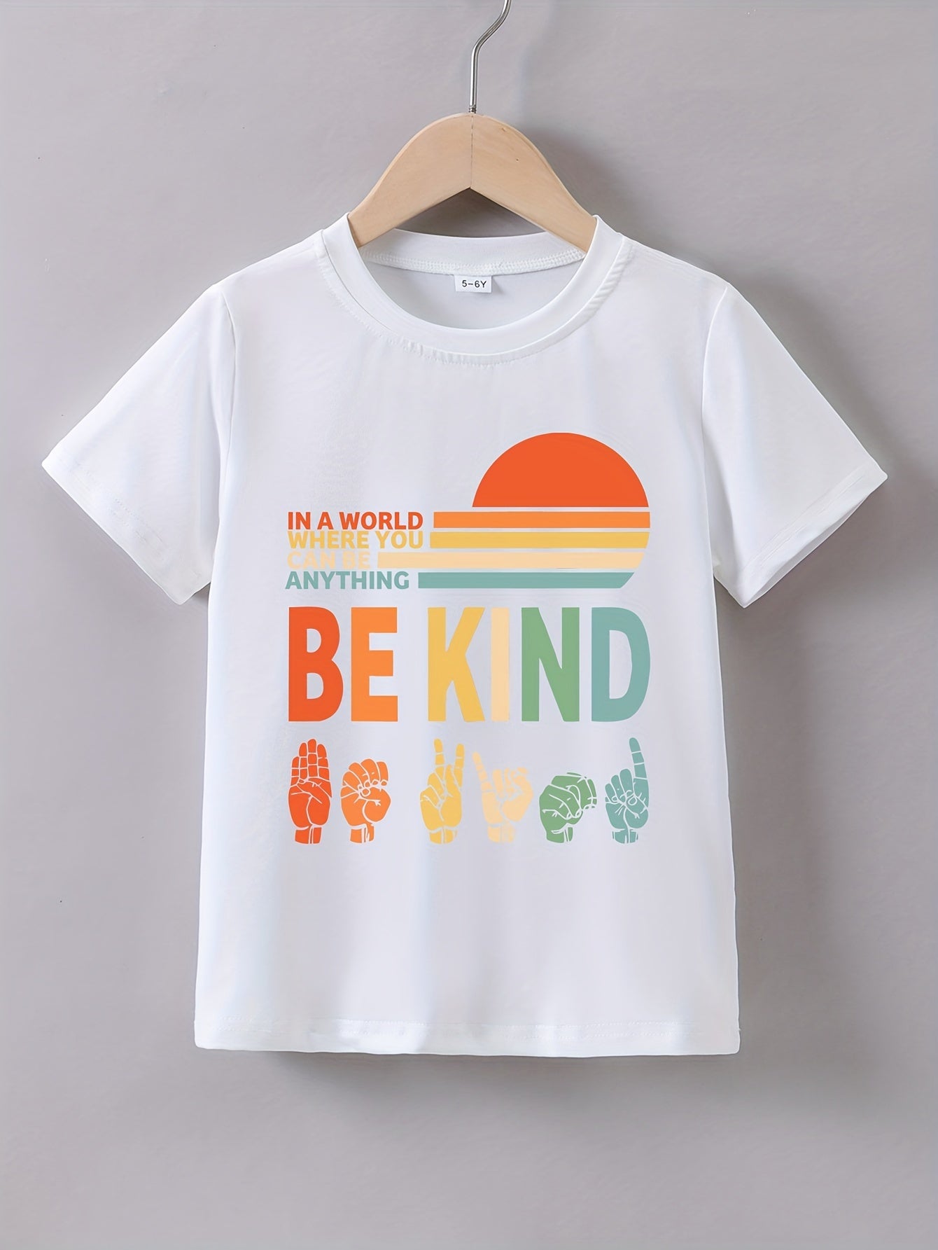 Vibrant BE KIND Print Crew Neck Tee - Soft, Breathable, Short Sleeve, Casual Daily Wear for Boys - Perfect Summer Top for Outdoor Play and School