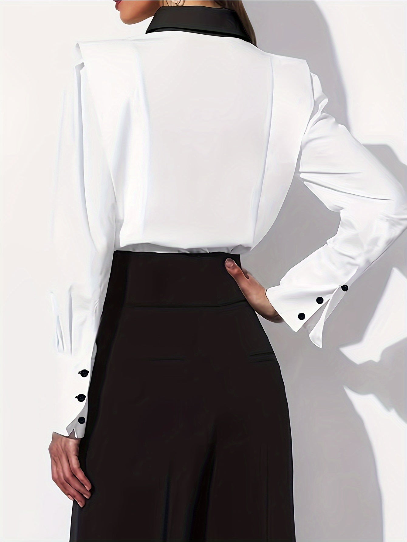 Elegant Women's Long Sleeve Shirt with Contrast Trim Button Front for Spring & Fall, Classic Style Clothing