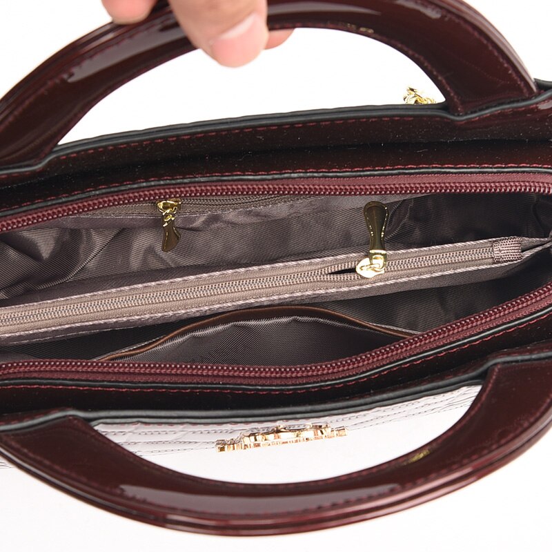 Women Luxury Patent Leather Messenger Bags Crocodile Female Crossbody