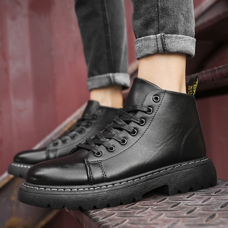 Men Shoes High-Top Martin Boots Black Leather Boots Plus Velvet Thick-Soled Non-Slip Boots Wear-Resistant Botas Hombre Botines